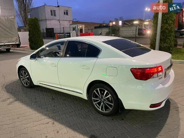 Білий Тойота Авенсіс, об'ємом двигуна 2 л та пробігом 227 тис. км за 10800 $, фото 4 на Automoto.ua