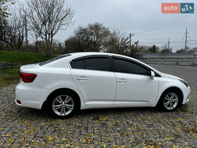 Белый Тойота Авенсис, объемом двигателя 1.8 л и пробегом 135 тыс. км за 12700 $, фото 9 на Automoto.ua