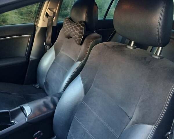 Белый Тойота Авенсис, объемом двигателя 2 л и пробегом 194 тыс. км за 9800 $, фото 10 на Automoto.ua