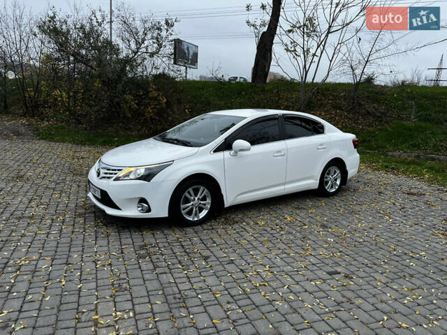 Белый Тойота Авенсис, объемом двигателя 1.8 л и пробегом 135 тыс. км за 12700 $, фото 13 на Automoto.ua