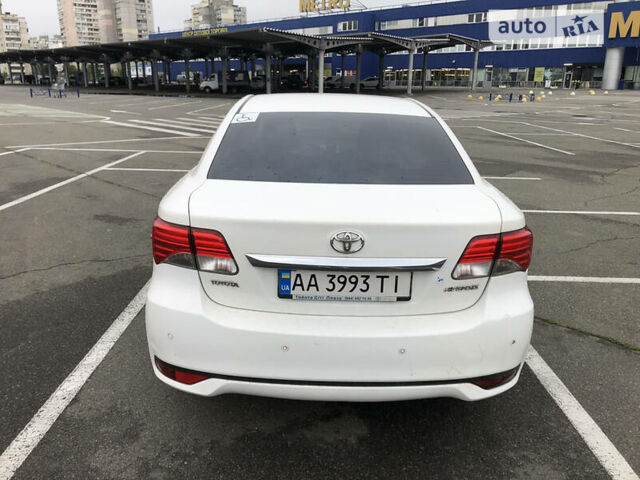 Білий Тойота Авенсіс, об'ємом двигуна 1.8 л та пробігом 236 тис. км за 10500 $, фото 11 на Automoto.ua