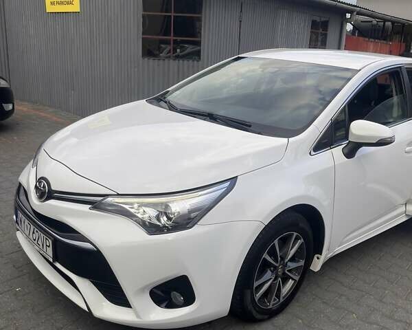 Белый Тойота Авенсис, объемом двигателя 1.6 л и пробегом 199 тыс. км за 14000 $, фото 20 на Automoto.ua