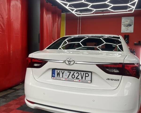 Белый Тойота Авенсис, объемом двигателя 1.6 л и пробегом 199 тыс. км за 14000 $, фото 22 на Automoto.ua