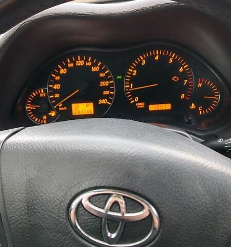 Белый Тойота Авенсис, объемом двигателя 1.99 л и пробегом 280 тыс. км за 4500 $, фото 1 на Automoto.ua