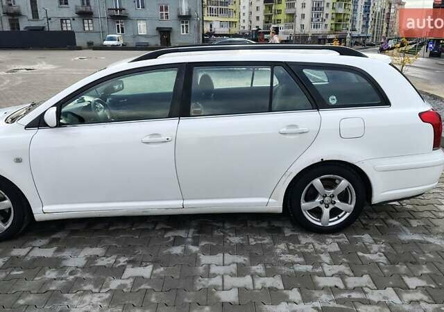 Белый Тойота Авенсис, объемом двигателя 1.99 л и пробегом 280 тыс. км за 4500 $, фото 12 на Automoto.ua