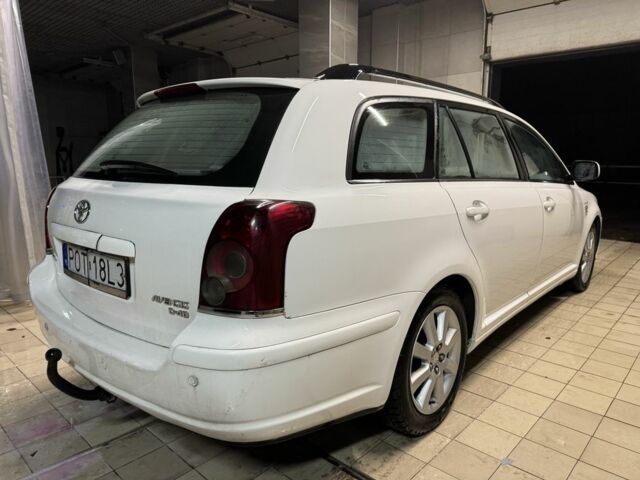 Белый Тойота Авенсис, объемом двигателя 2 л и пробегом 381 тыс. км за 3229 $, фото 4 на Automoto.ua