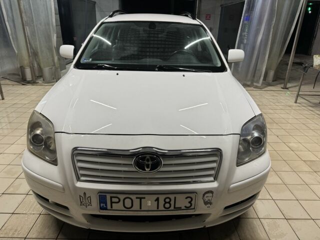 Белый Тойота Авенсис, объемом двигателя 2 л и пробегом 381 тыс. км за 3229 $, фото 7 на Automoto.ua