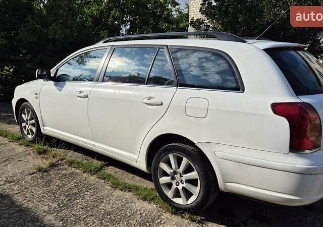 Белый Тойота Авенсис, объемом двигателя 2 л и пробегом 346 тыс. км за 4300 $, фото 8 на Automoto.ua