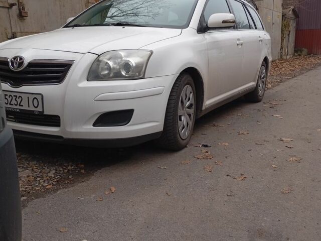 Білий Тойота Авенсіс, об'ємом двигуна 1.8 л та пробігом 240 тис. км за 5800 $, фото 3 на Automoto.ua