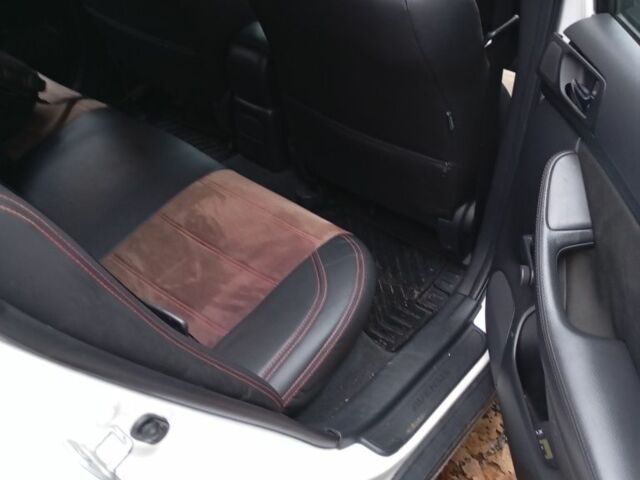 Білий Тойота Авенсіс, об'ємом двигуна 1.8 л та пробігом 240 тис. км за 5800 $, фото 4 на Automoto.ua