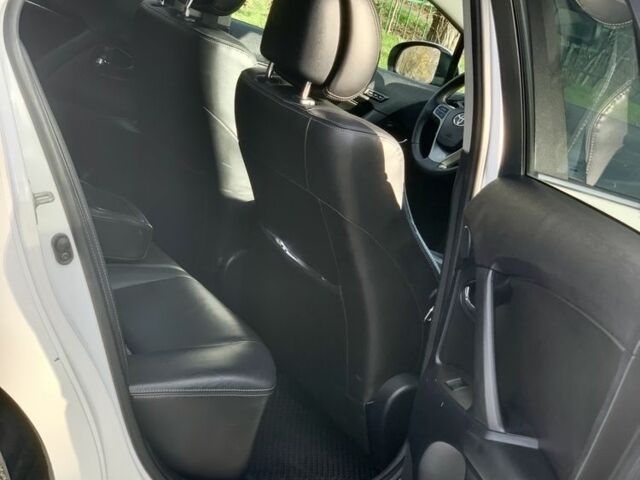 Белый Тойота Авенсис, объемом двигателя 2.2 л и пробегом 186 тыс. км за 7650 $, фото 20 на Automoto.ua