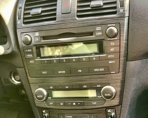 Білий Тойота Авенсіс, об'ємом двигуна 2.2 л та пробігом 186 тис. км за 7650 $, фото 42 на Automoto.ua