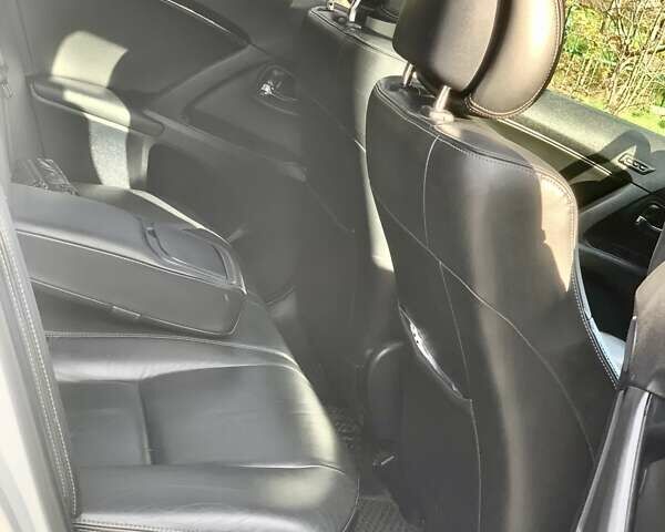 Білий Тойота Авенсіс, об'ємом двигуна 2.2 л та пробігом 186 тис. км за 7650 $, фото 36 на Automoto.ua