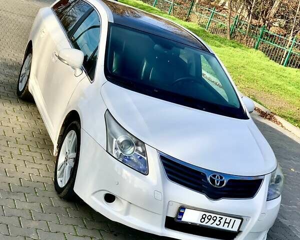 Білий Тойота Авенсіс, об'ємом двигуна 2.2 л та пробігом 186 тис. км за 7650 $, фото 3 на Automoto.ua