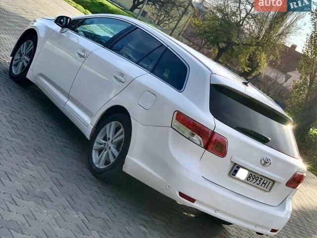 Білий Тойота Авенсіс, об'ємом двигуна 2.2 л та пробігом 186 тис. км за 7650 $, фото 10 на Automoto.ua