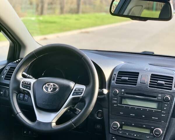 Білий Тойота Авенсіс, об'ємом двигуна 2.2 л та пробігом 186 тис. км за 7650 $, фото 27 на Automoto.ua