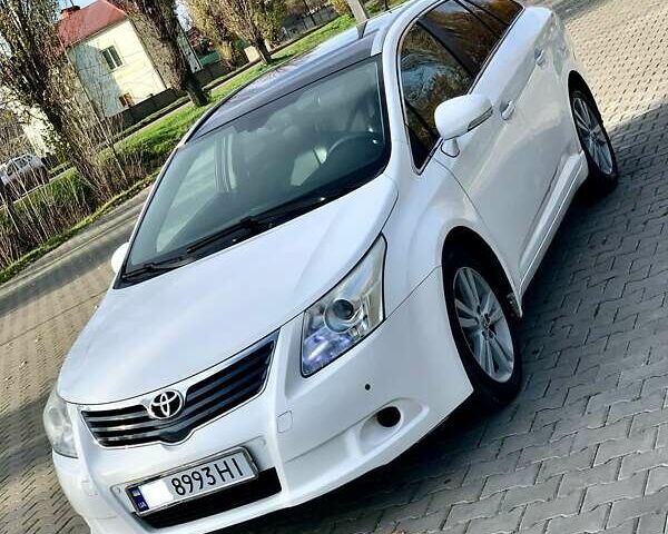 Білий Тойота Авенсіс, об'ємом двигуна 2.2 л та пробігом 186 тис. км за 7650 $, фото 2 на Automoto.ua