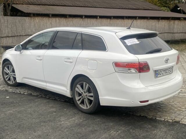 Білий Тойота Авенсіс, об'ємом двигуна 2.2 л та пробігом 241 тис. км за 7200 $, фото 3 на Automoto.ua