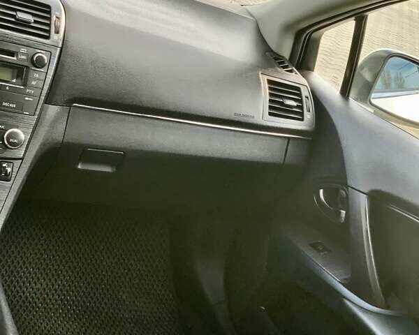 Белый Тойота Авенсис, объемом двигателя 2.22 л и пробегом 188 тыс. км за 7100 $, фото 28 на Automoto.ua