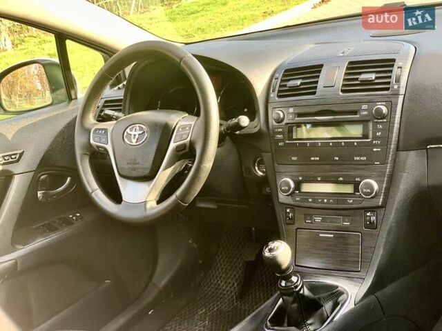 Білий Тойота Авенсіс, об'ємом двигуна 2.2 л та пробігом 186 тис. км за 7650 $, фото 29 на Automoto.ua