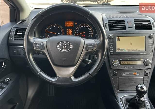 Білий Тойота Авенсіс, об'ємом двигуна 2.2 л та пробігом 259 тис. км за 8990 $, фото 17 на Automoto.ua