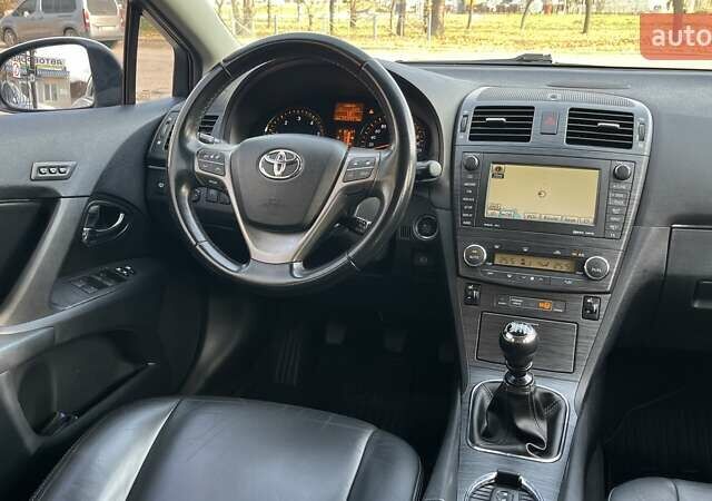 Білий Тойота Авенсіс, об'ємом двигуна 2.2 л та пробігом 259 тис. км за 8990 $, фото 16 на Automoto.ua