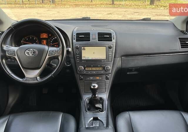Білий Тойота Авенсіс, об'ємом двигуна 2.2 л та пробігом 259 тис. км за 8990 $, фото 13 на Automoto.ua