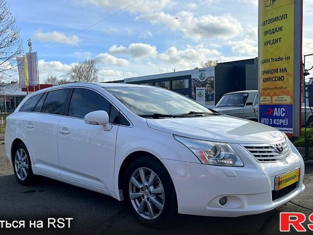 Білий Тойота Авенсіс, об'ємом двигуна 2.2 л та пробігом 259 тис. км за 8990 $, фото 2 на Automoto.ua