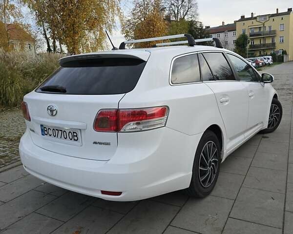 Белый Тойота Авенсис, объемом двигателя 1.99 л и пробегом 277 тыс. км за 9900 $, фото 8 на Automoto.ua