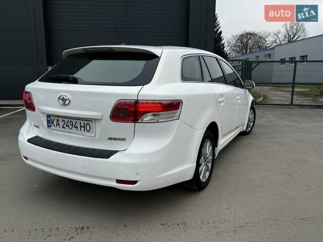 Белый Тойота Авенсис, объемом двигателя 1.8 л и пробегом 227 тыс. км за 7700 $, фото 3 на Automoto.ua