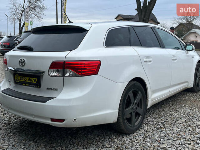 Белый Тойота Авенсис, объемом двигателя 2.23 л и пробегом 262 тыс. км за 11200 $, фото 6 на Automoto.ua