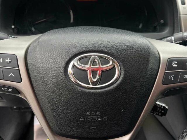 Белый Тойота Авенсис, объемом двигателя 2.2 л и пробегом 262 тыс. км за 11200 $, фото 11 на Automoto.ua