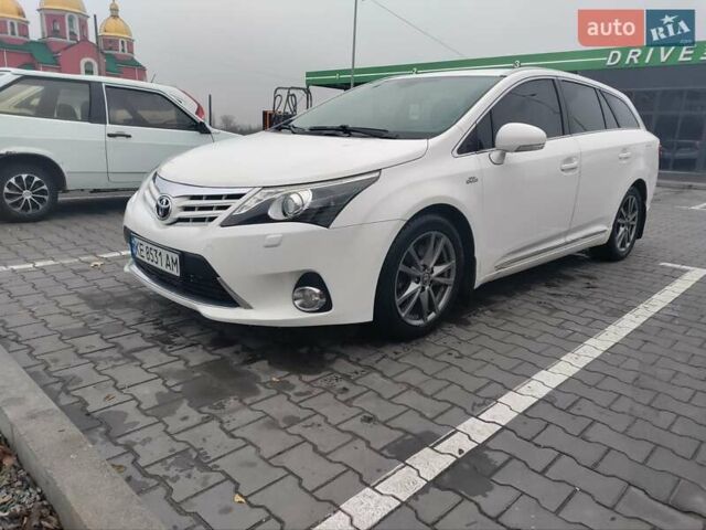 Белый Тойота Авенсис, объемом двигателя 2.23 л и пробегом 197 тыс. км за 10000 $, фото 1 на Automoto.ua