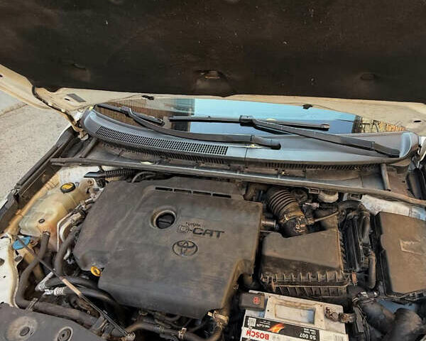 Білий Тойота Авенсіс, об'ємом двигуна 2.2 л та пробігом 225 тис. км за 10200 $, фото 6 на Automoto.ua