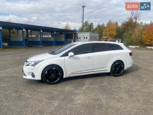 Белый Тойота Авенсис, объемом двигателя 2 л и пробегом 300 тыс. км за 9700 $, фото 17 на Automoto.ua