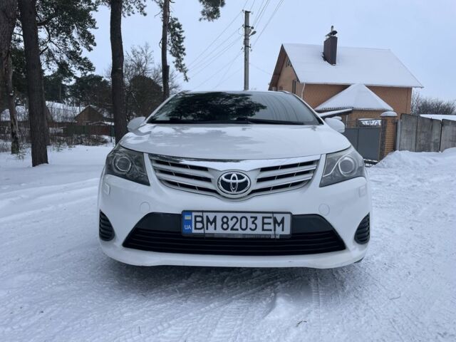 Білий Тойота Авенсіс, об'ємом двигуна 2 л та пробігом 272 тис. км за 9950 $, фото 1 на Automoto.ua