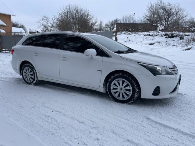 Білий Тойота Авенсіс, об'ємом двигуна 2 л та пробігом 272 тис. км за 9950 $, фото 3 на Automoto.ua