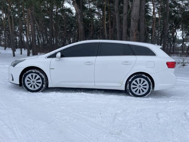 Білий Тойота Авенсіс, об'ємом двигуна 2 л та пробігом 272 тис. км за 9950 $, фото 8 на Automoto.ua