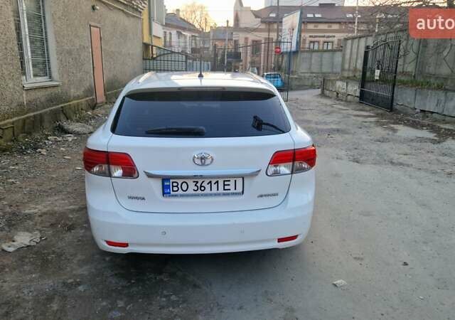 Белый Тойота Авенсис, объемом двигателя 2 л и пробегом 197 тыс. км за 9999 $, фото 13 на Automoto.ua