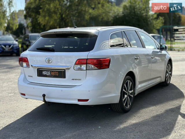 Белый Тойота Авенсис, объемом двигателя 2 л и пробегом 340 тыс. км за 11600 $, фото 15 на Automoto.ua