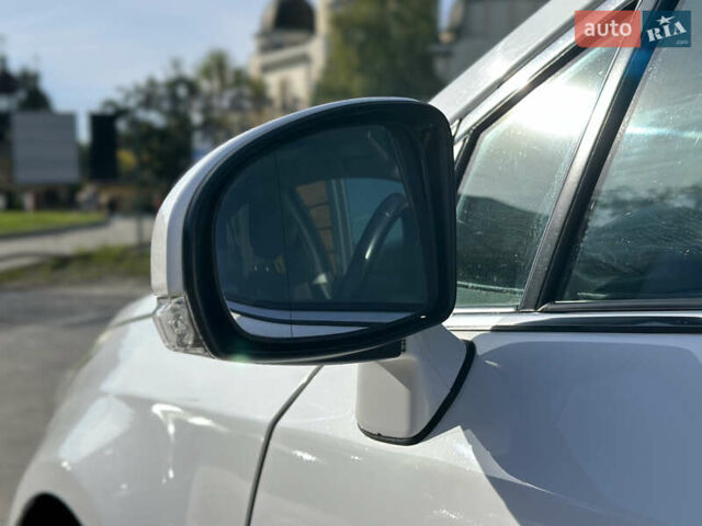 Белый Тойота Авенсис, объемом двигателя 2 л и пробегом 340 тыс. км за 11600 $, фото 19 на Automoto.ua