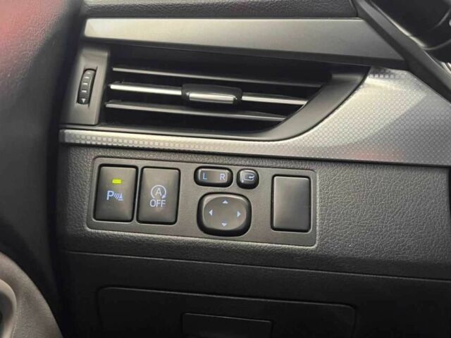 Белый Тойота Авенсис, объемом двигателя 2 л и пробегом 194 тыс. км за 12435 $, фото 22 на Automoto.ua