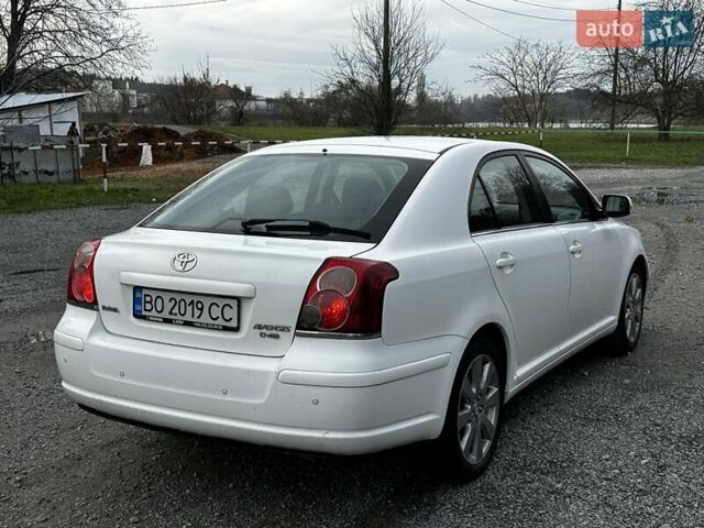Белый Тойота Авенсис, объемом двигателя 2 л и пробегом 308 тыс. км за 5750 $, фото 4 на Automoto.ua