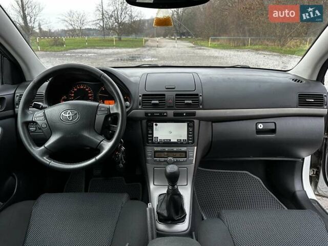 Белый Тойота Авенсис, объемом двигателя 2 л и пробегом 308 тыс. км за 5750 $, фото 13 на Automoto.ua