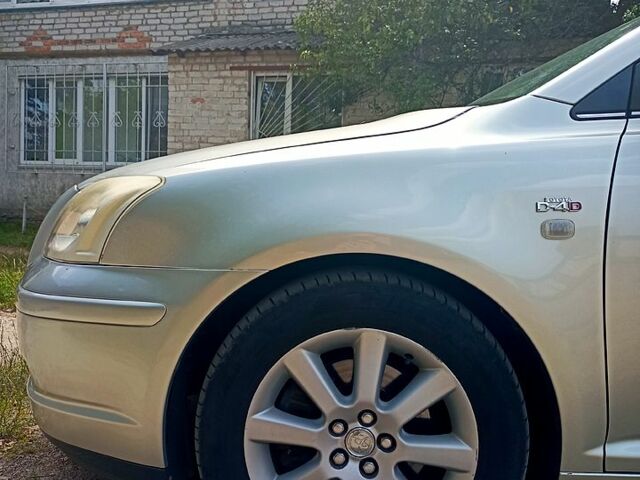 Бежевый Тойота Авенсис, объемом двигателя 2 л и пробегом 128 тыс. км за 5300 $, фото 4 на Automoto.ua