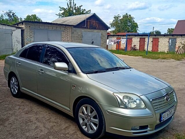 Бежевый Тойота Авенсис, объемом двигателя 2 л и пробегом 128 тыс. км за 5300 $, фото 1 на Automoto.ua