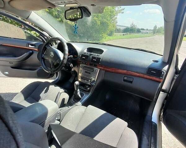 Бежевий Тойота Авенсіс, об'ємом двигуна 1.8 л та пробігом 280 тис. км за 4300 $, фото 3 на Automoto.ua