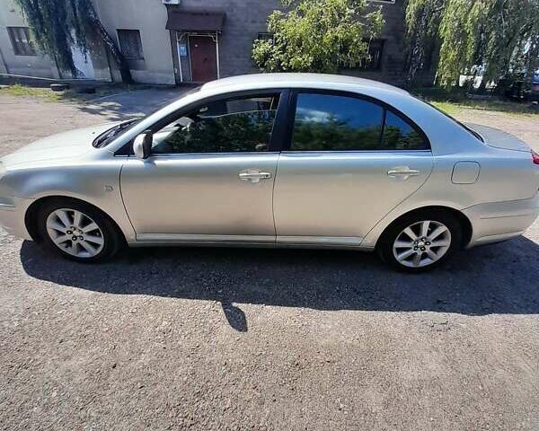Бежевий Тойота Авенсіс, об'ємом двигуна 1.8 л та пробігом 280 тис. км за 4300 $, фото 11 на Automoto.ua