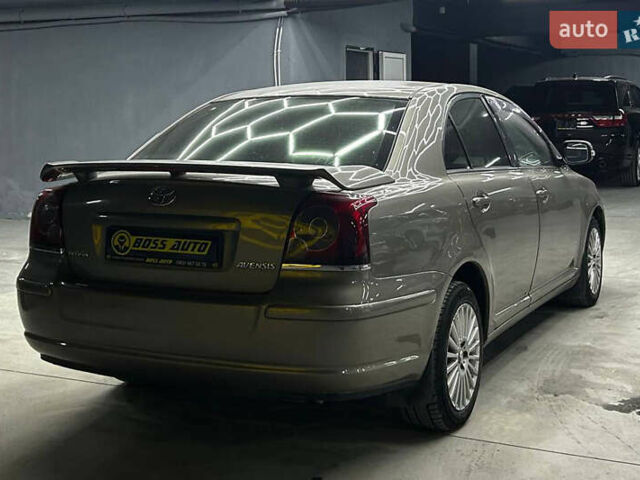 Бежевый Тойота Авенсис, объемом двигателя 1.8 л и пробегом 183 тыс. км за 5500 $, фото 5 на Automoto.ua