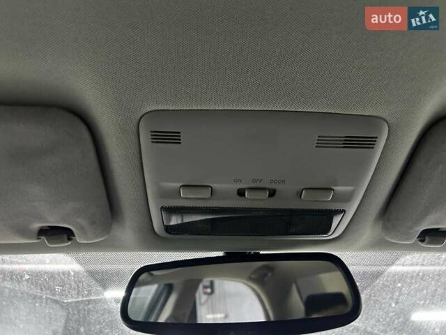 Бежевый Тойота Авенсис, объемом двигателя 1.8 л и пробегом 183 тыс. км за 5500 $, фото 16 на Automoto.ua